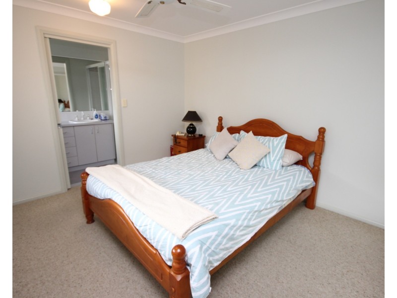 1/17 Cocos Crescent, Forster NSW 2428