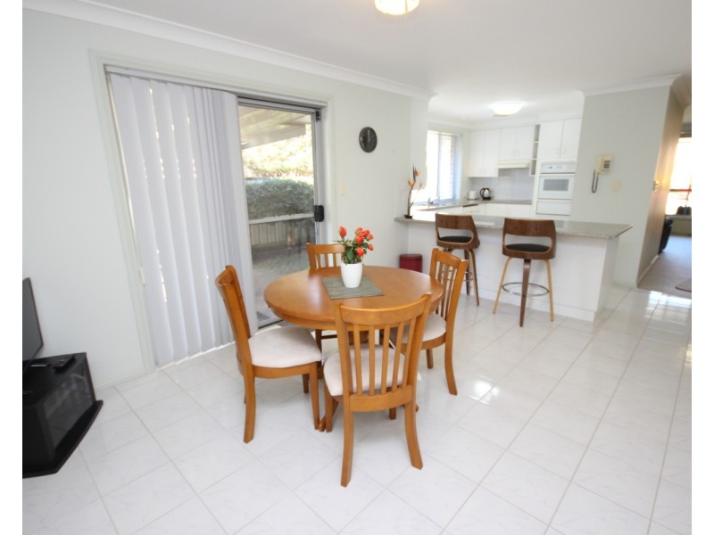 1/17 Cocos Crescent, Forster NSW 2428