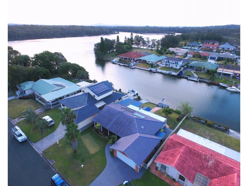 5 Elouera Crescent, Forster NSW 2428