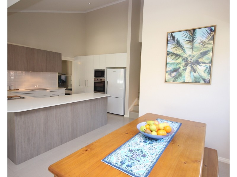 8 Lutea Place, Forster NSW 2428