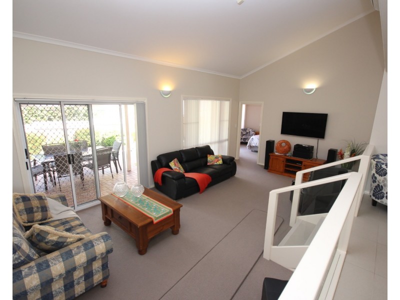 8 Lutea Place, Forster NSW 2428