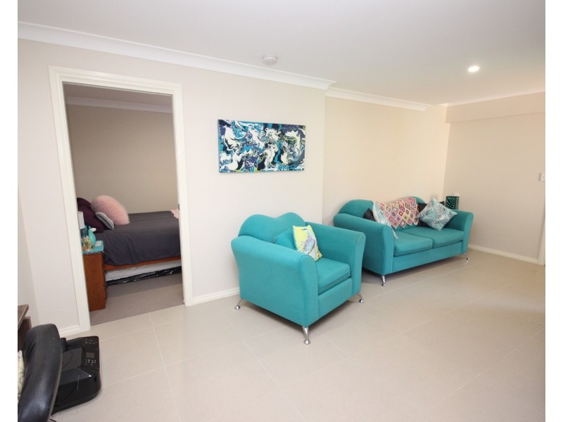 8 Lutea Place, Forster NSW 2428