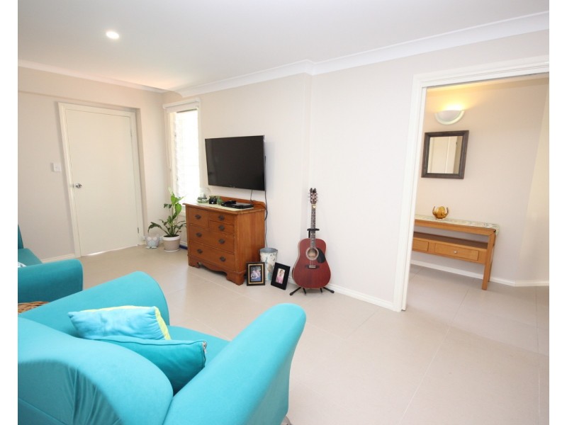 8 Lutea Place, Forster NSW 2428