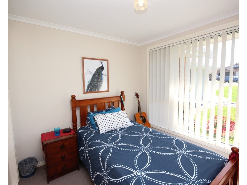 8 Lutea Place, Forster NSW 2428