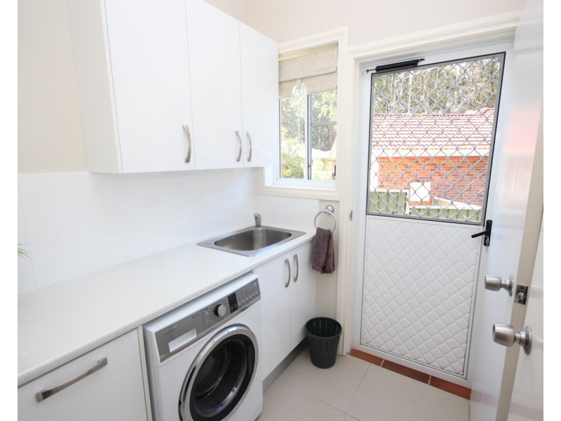 8 Lutea Place, Forster NSW 2428