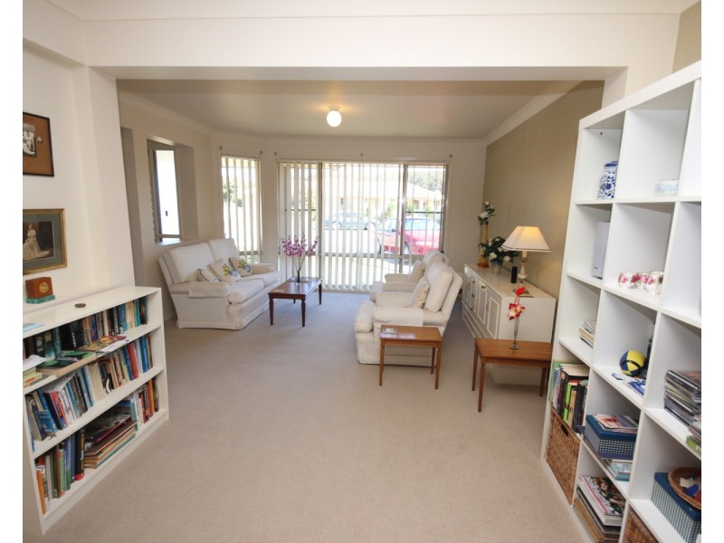 9 Nakara Court, Forster NSW 2428