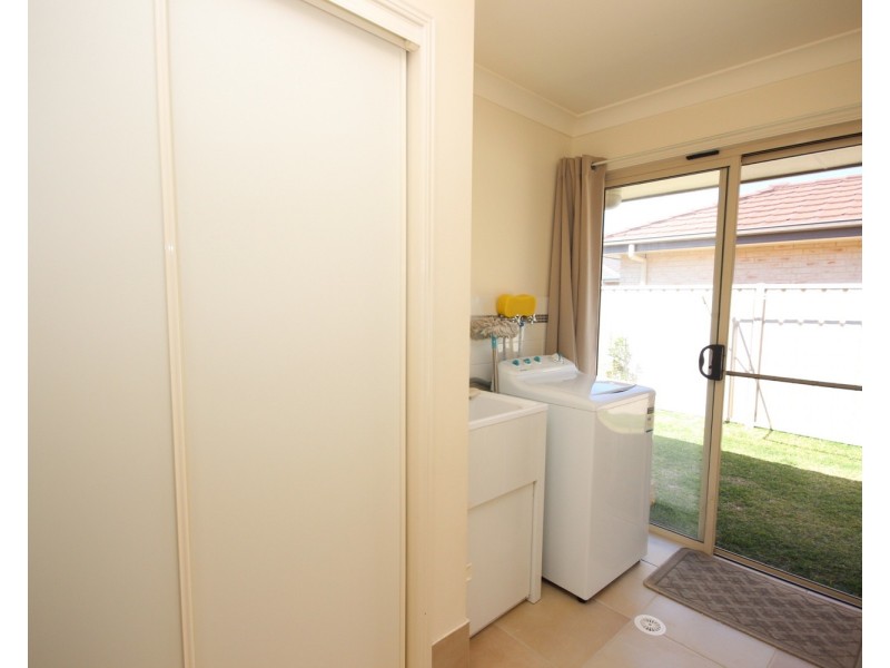 9 Nakara Court, Forster NSW 2428