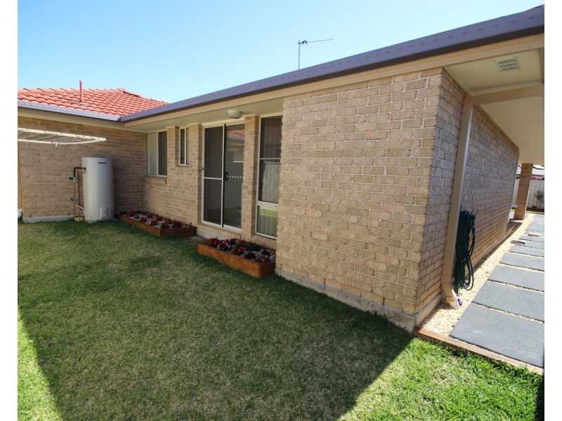 9 Nakara Court, Forster NSW 2428