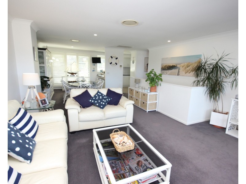 17/17 The Boulevard, Tallwoods Village NSW 2430