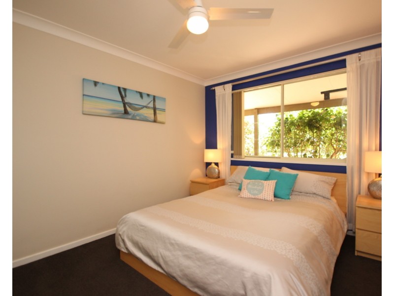 6 Endeavour Court, Forster NSW 2428