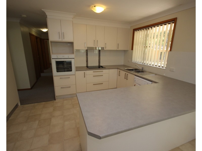 7 Miles Close, Forster NSW 2428