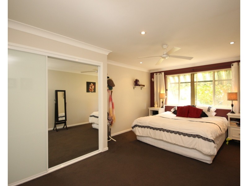 6 Endeavour Court, Forster NSW 2428