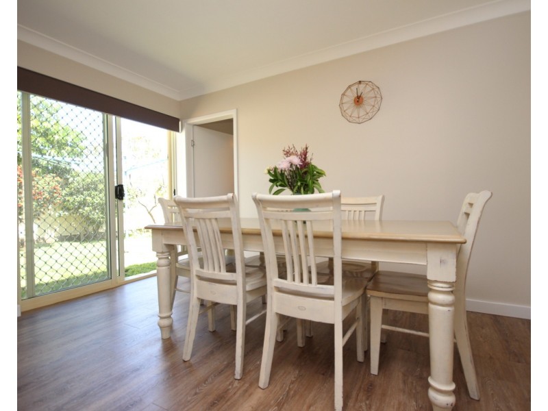 6 Endeavour Court, Forster NSW 2428