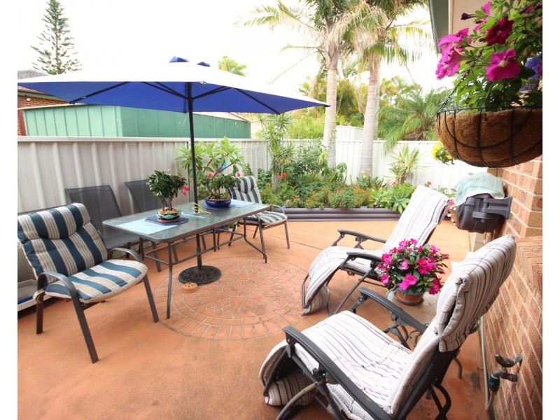 2/3 Paruna Court, Forster NSW 2428