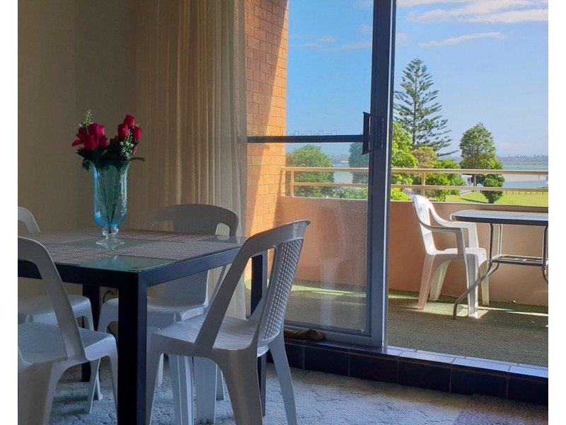 18/8 Taree Street, Tuncurry NSW 2428
