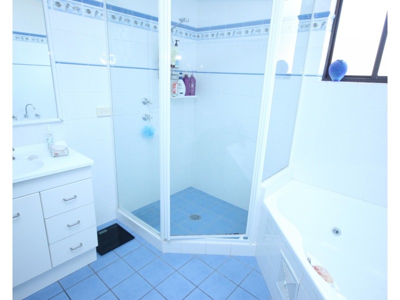 16 Tree View Place, Forster NSW 2428