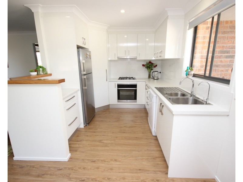 4 Gleneon Drive, Forster NSW 2428