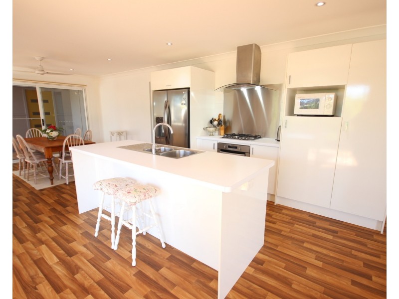 10 Kamarooka Street, Coomba Park NSW 2428