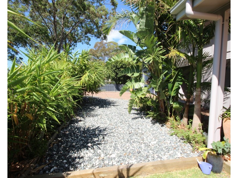 10 Kamarooka Street, Coomba Park NSW 2428