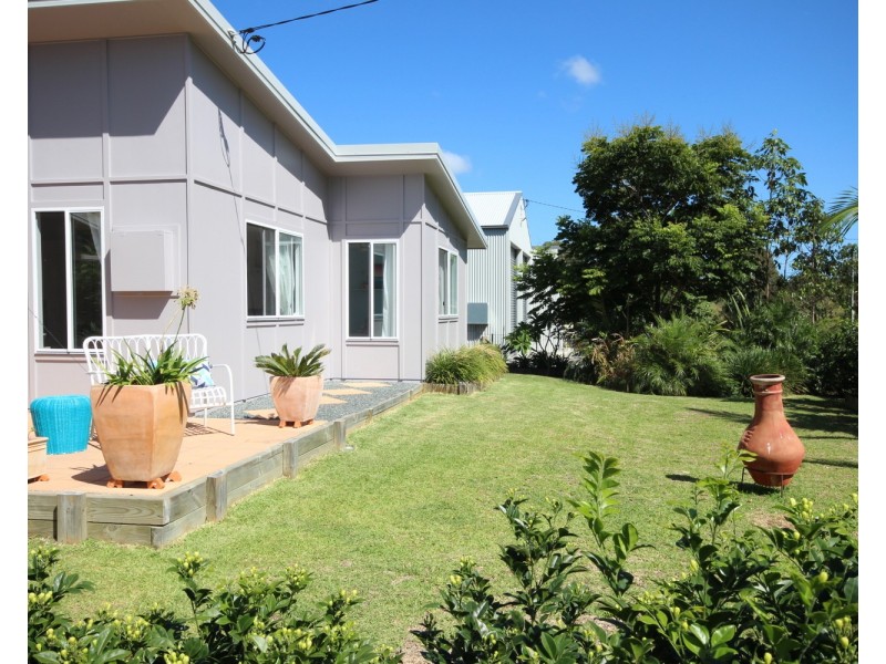 10 Kamarooka Street, Coomba Park NSW 2428