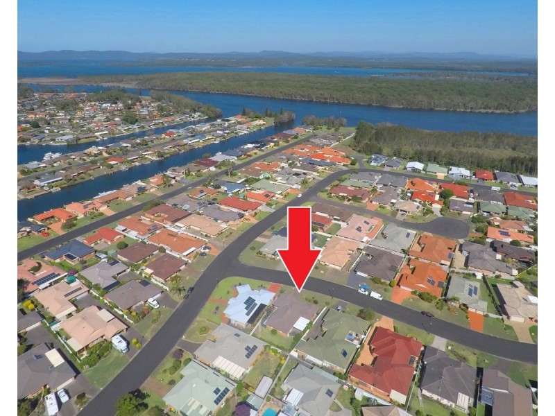 82  Amanda Crescent, Forster NSW 2428
