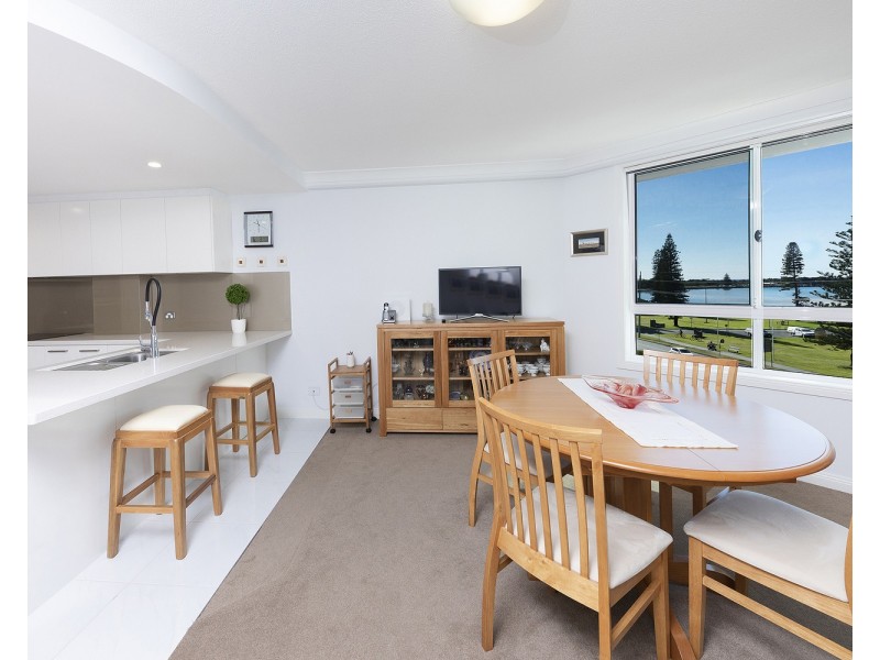 401/6-10 Manning Street, Tuncurry NSW 2428
