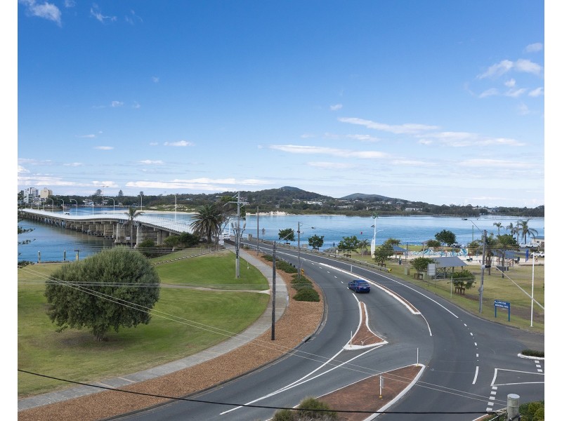 401/6-10 Manning Street, Tuncurry NSW 2428