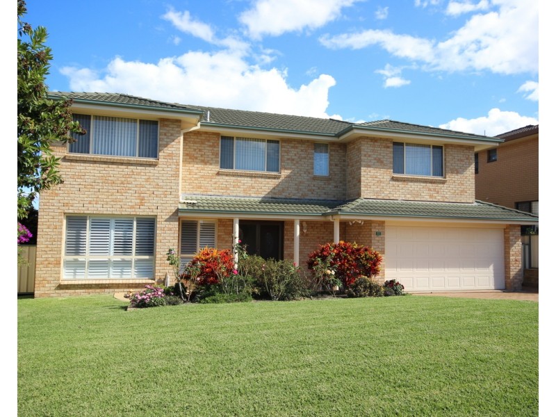 33 Hawaii Avenue, Forster NSW 2428