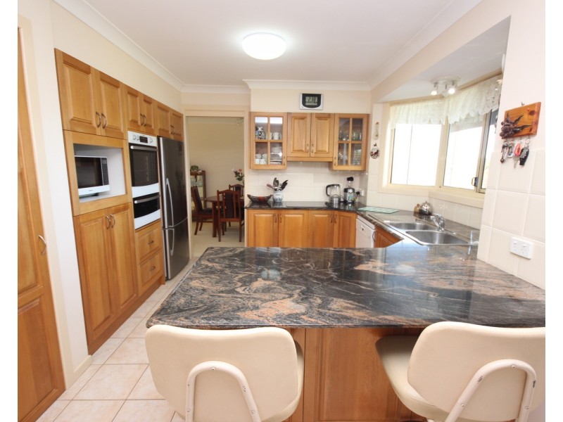 33 Hawaii Avenue, Forster NSW 2428