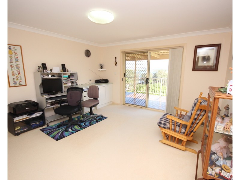 33 Hawaii Avenue, Forster NSW 2428