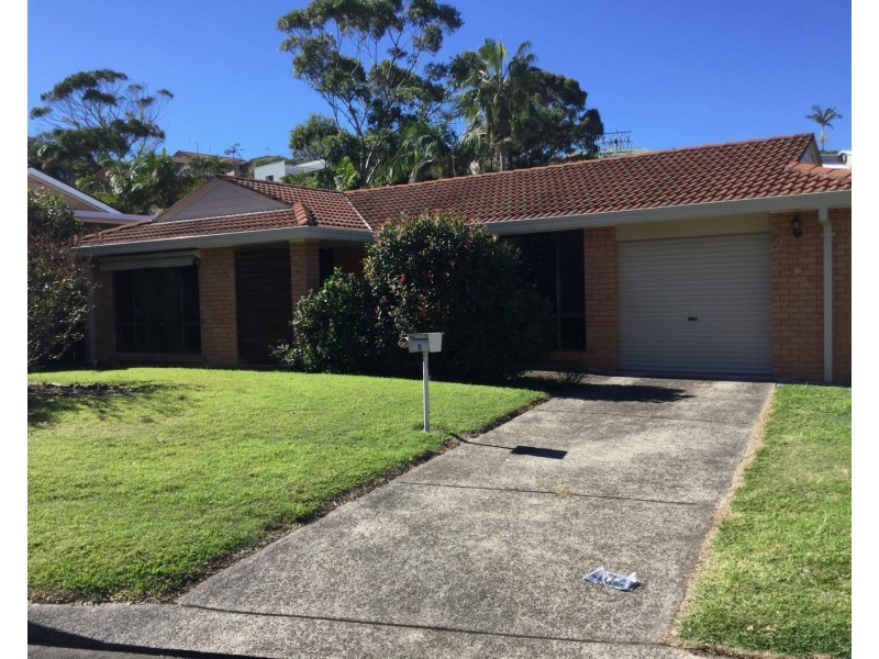 2 Belton Way, Forster NSW 2428
