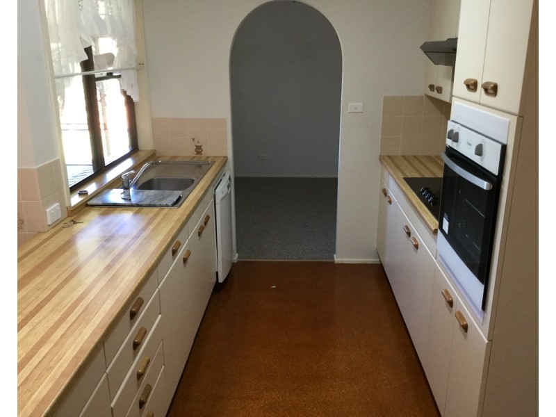 2 Belton Way, Forster NSW 2428