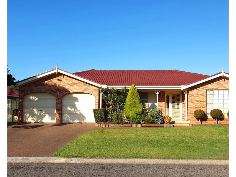 8 Christian Crescent, Forster NSW 2428