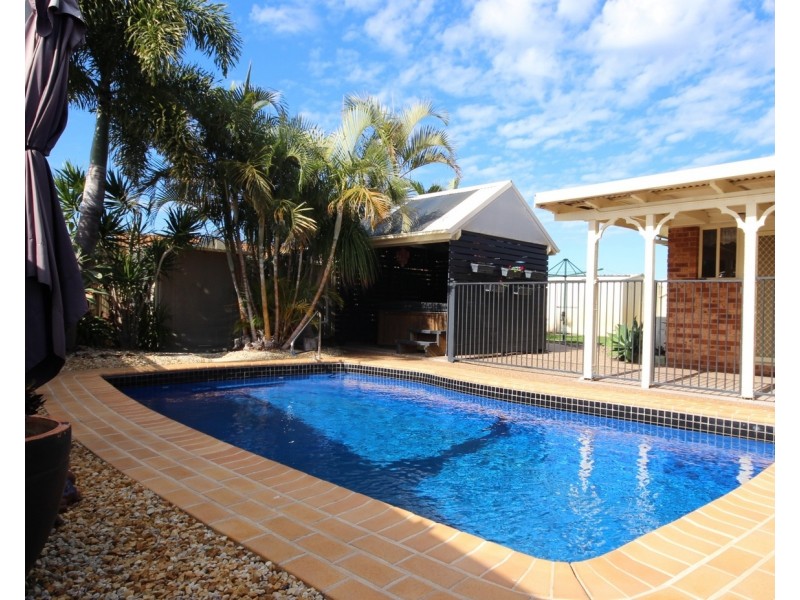 8 Christian Crescent, Forster NSW 2428