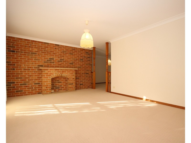 8 Christian Crescent, Forster NSW 2428
