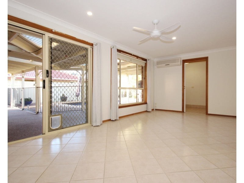 8 Christian Crescent, Forster NSW 2428