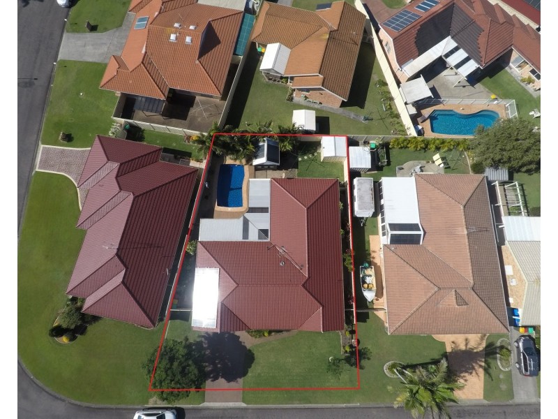 8 Christian Crescent, Forster NSW 2428