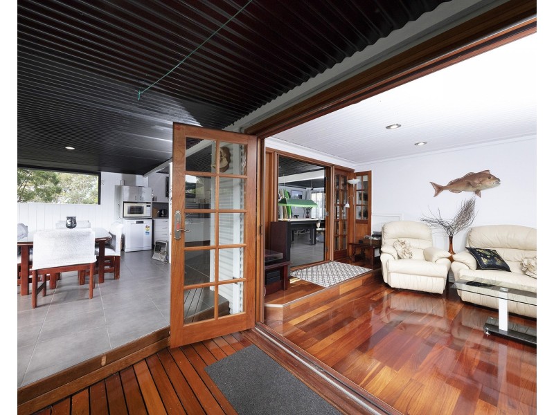 11 Patsys Flat Rd, Smiths Lake NSW 2428