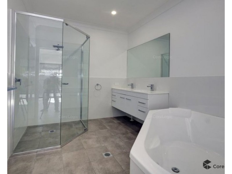 2/3 Mark Street, Forster NSW 2428
