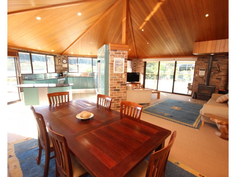 27 Palmway Crescent, Tuncurry NSW 2428