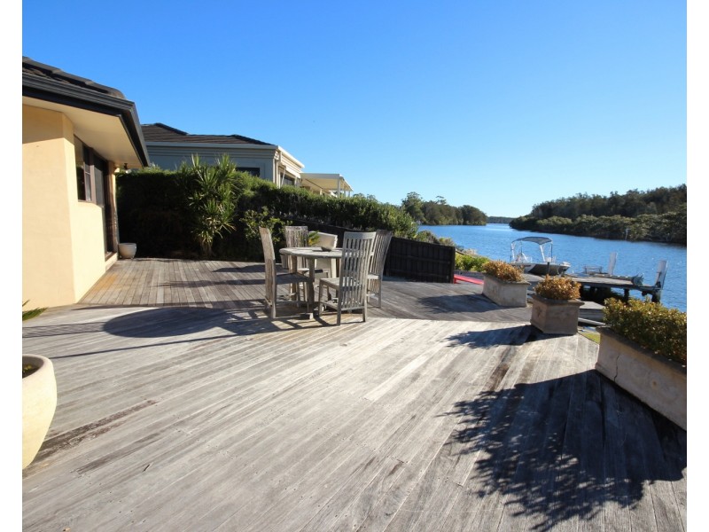 27 Palmway Crescent, Tuncurry NSW 2428