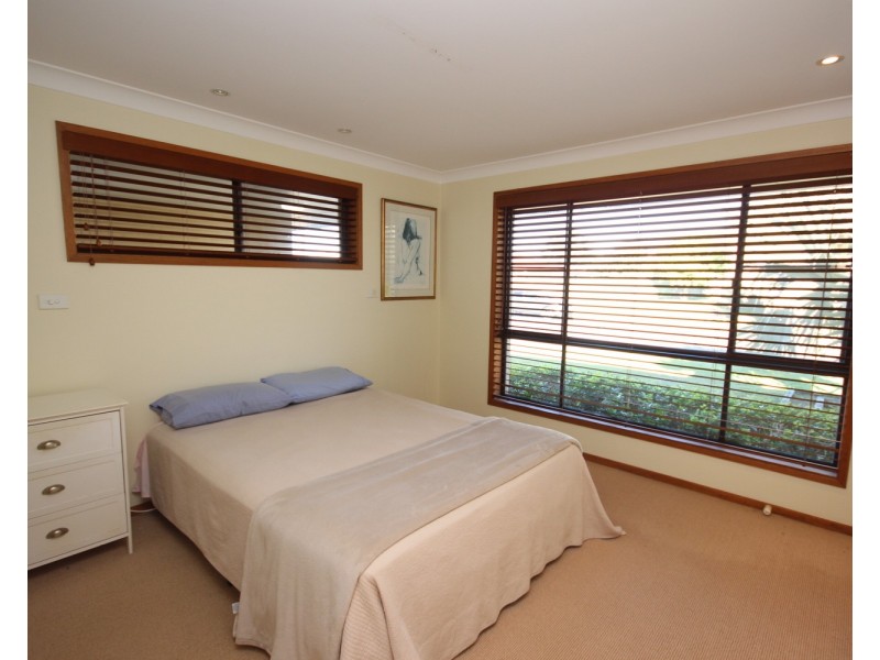 27 Palmway Crescent, Tuncurry NSW 2428