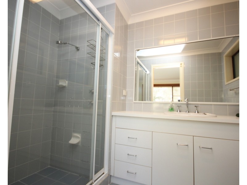 27 Palmway Crescent, Tuncurry NSW 2428