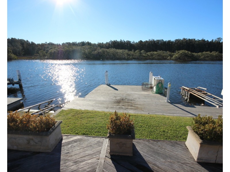 27 Palmway Crescent, Tuncurry NSW 2428