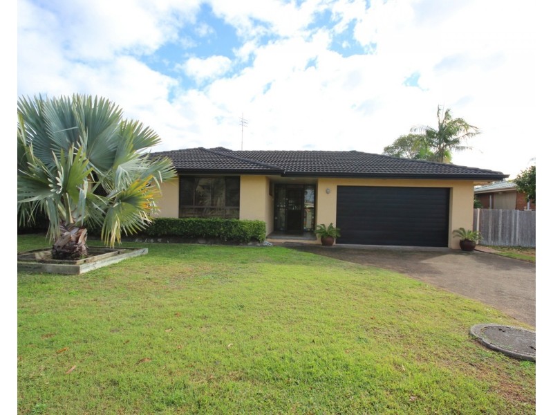 27 Palmway Crescent, Tuncurry NSW 2428