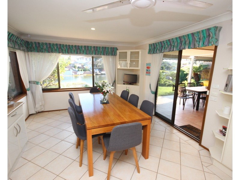 9 Roebuck Key, Forster NSW 2428