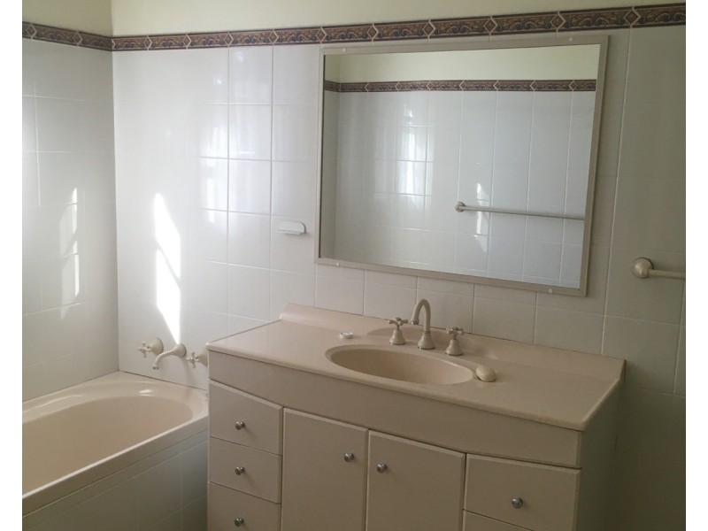 758 The Lakesway, Darawank NSW 2428