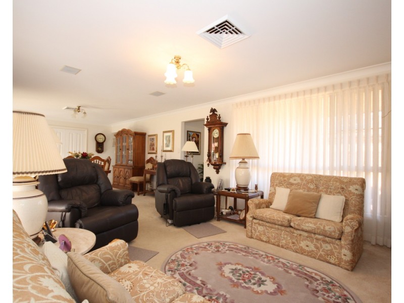 2/66 Kenrose Street, Forster NSW 2428