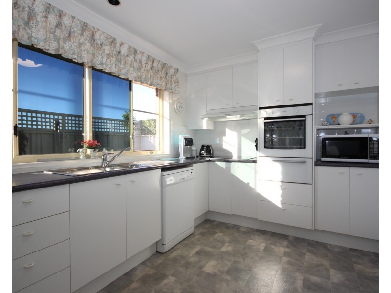 2/66 Kenrose Street, Forster NSW 2428