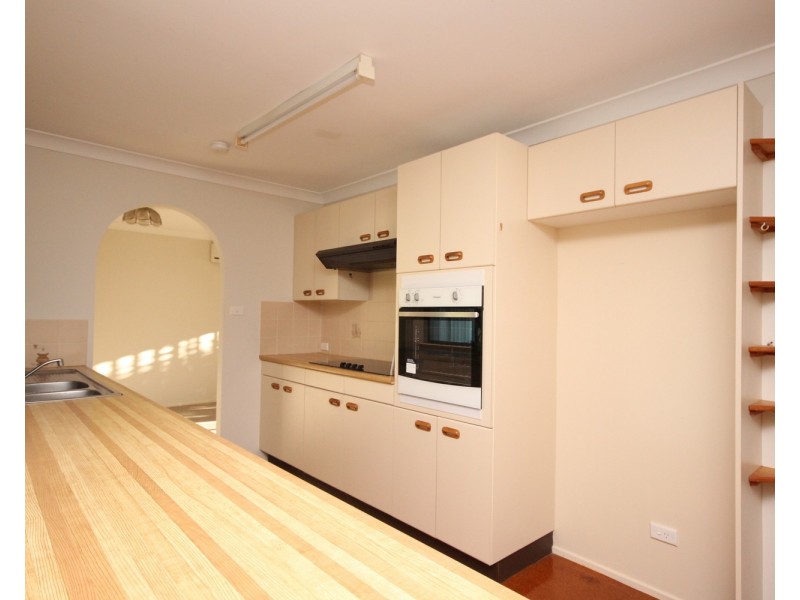 2 Belton Way, Forster NSW 2428